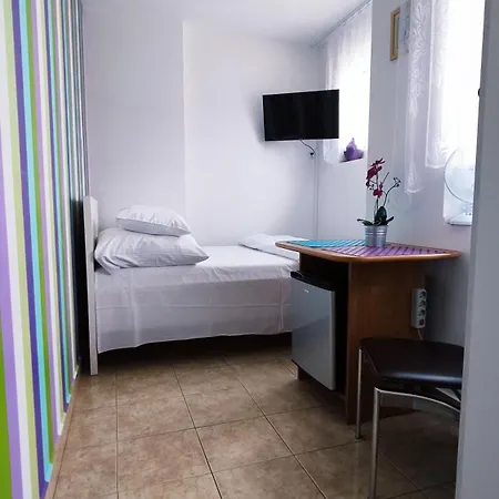 Проживание в семье Zefirek