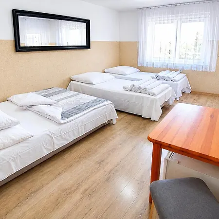 Zefirek Homestay *